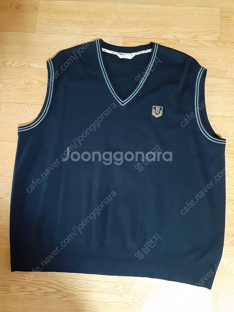 경성고 고등학교 교복 쟈켓 거이새거입니다 하복 셔츠 회색 바지 거이새거입니다 필요하신 분들은 편하게 보세요 전체세트...--4